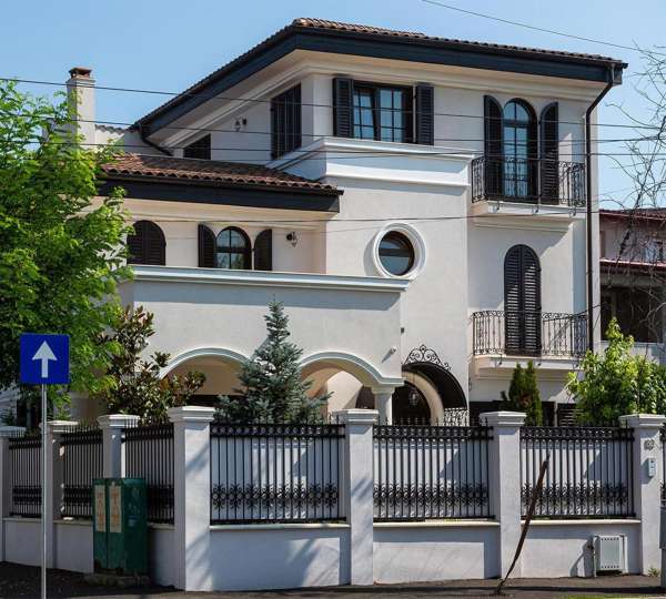 Menuiserie en Bois Stratifié, Bâtiment privé, Giurgiului, Bucarest